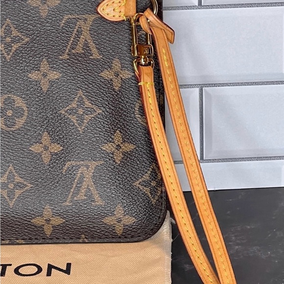 Louis Vuitton neverfull pochette - Picture 2 of 4